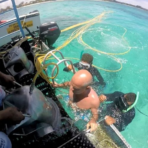 Solar powered eco diving
